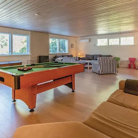 Five-bedroom Holiday In * Vig