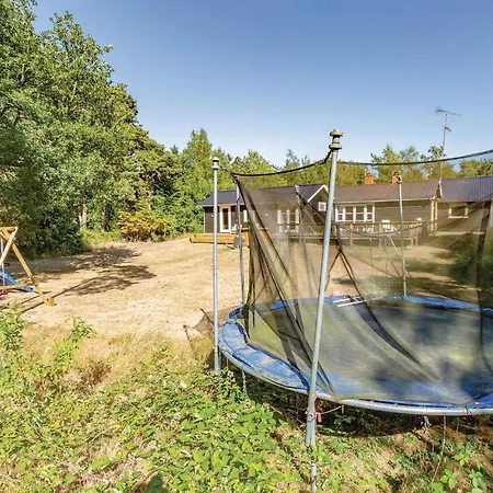Five-bedroom Holiday In بيت للعطل Vig